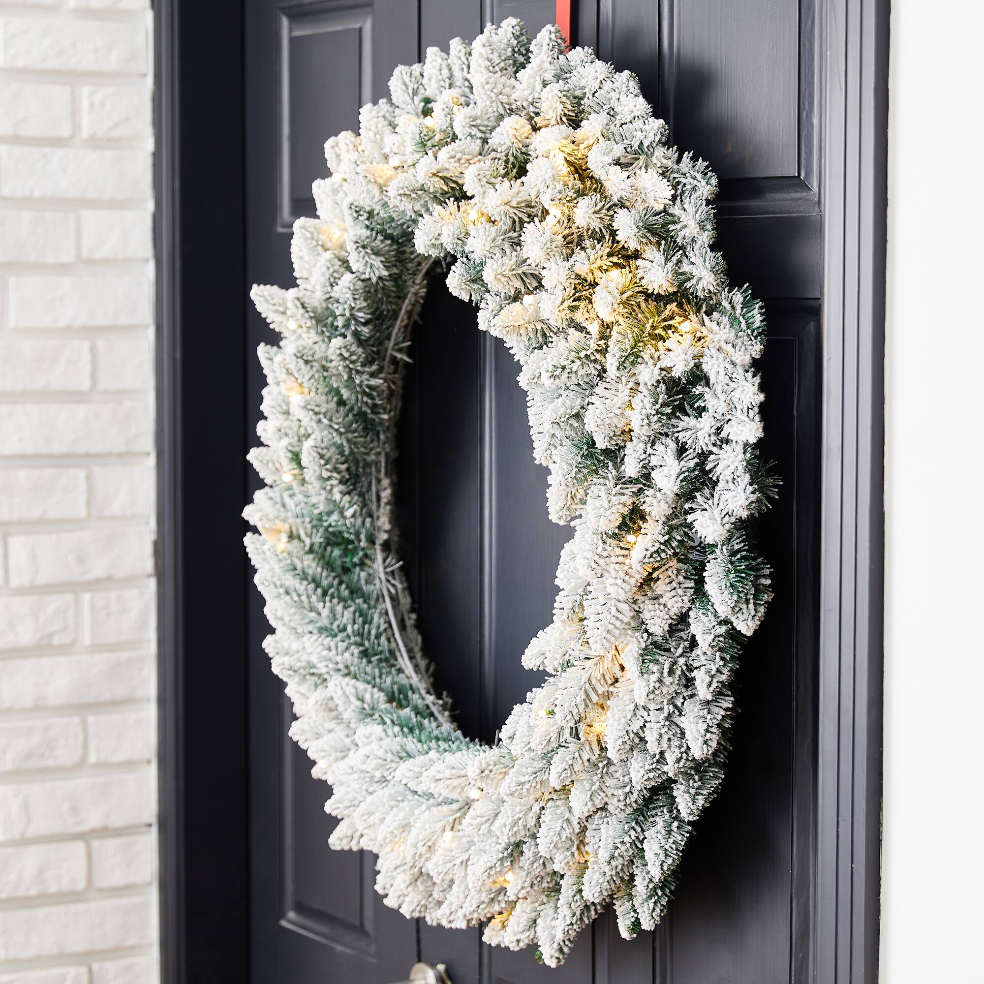 Glitzhome® 36" Pre-Lit Snow Flocked Christmas Wreath, Warm White Lights